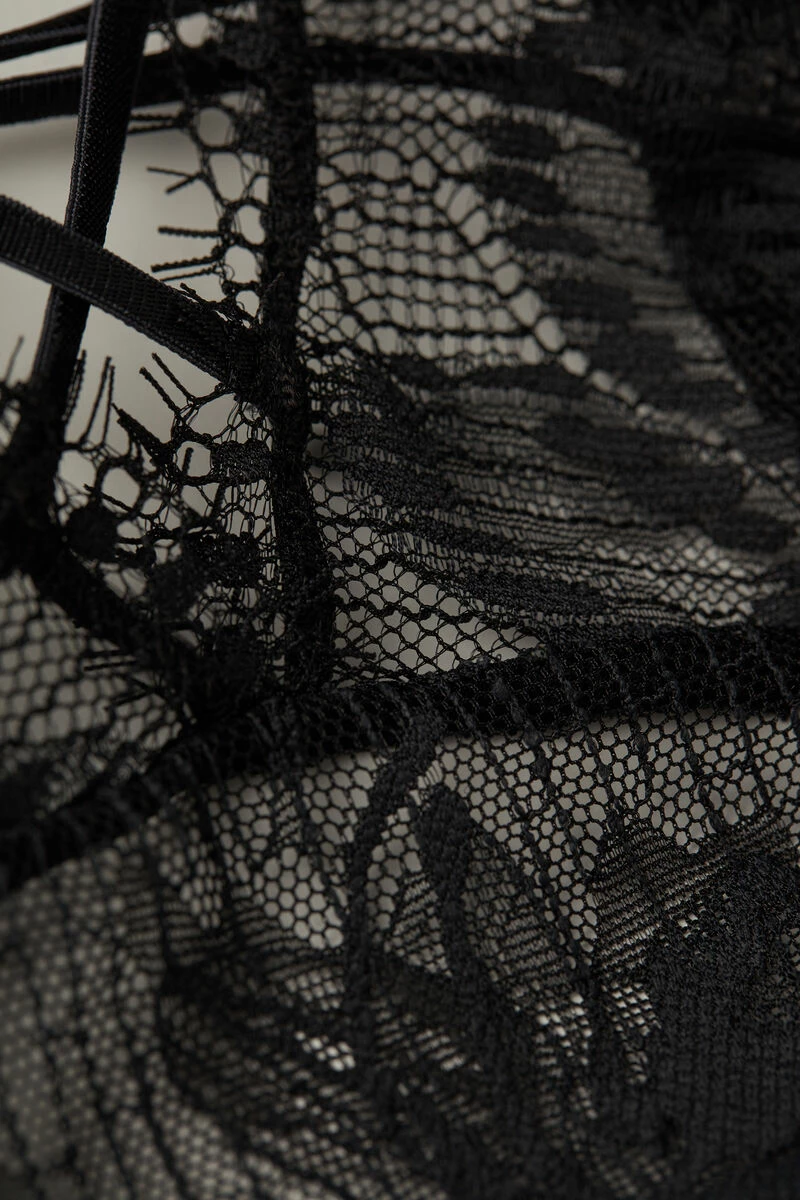 Sensual Unbounded Lace Body 8 Sensual Unbounded Lace Body - Image 6