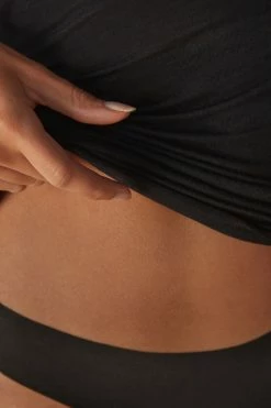 Modal Cashmere Ultralight Wide-Shoulder Top 12 Modal Cashmere Ultralight Wide-Shoulder Top -intimissimi shop CGD28A019 DT2W