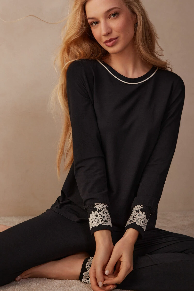 Pretty Flowers Modal Top 4 Pretty Flowers Modal Top - Image 2