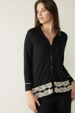 Pretty Flowers Button-Up Modal Top