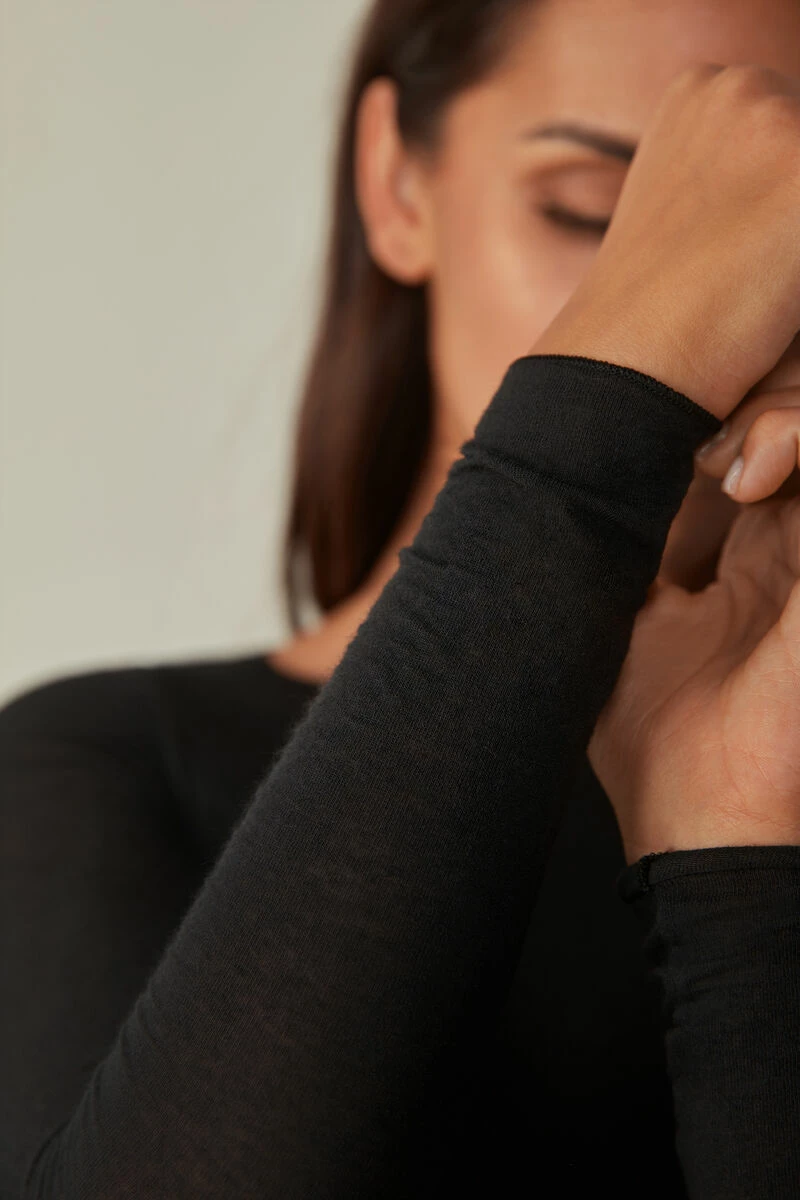 Boat Neck Modal Cashmere Ultralight Jumper 6 Boat Neck Modal Cashmere Ultralight Jumper - Image 4