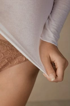 Modal Cashmere Ultralight High-Neck Top -intimissimi shop CLD28T001 DT1W