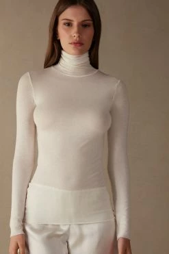 Modal Cashmere Ultralight High-Neck Top