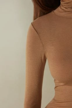Modal Cashmere Ultralight High-Neck Top 11 Modal Cashmere Ultralight High-Neck Top -intimissimi shop CLD28T233I DT1W