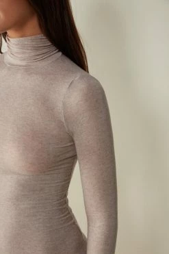 Modal Cashmere Ultralight High-Neck Top 11 Modal Cashmere Ultralight High-Neck Top -intimissimi shop CLD28T7525 DT1W