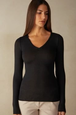 Ultralight Modal With Cashmere V-Neck Top