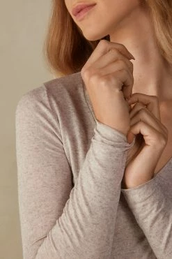 Ultralight Modal With Cashmere V-Neck Top -intimissimi shop CLD28W7525 DT1W