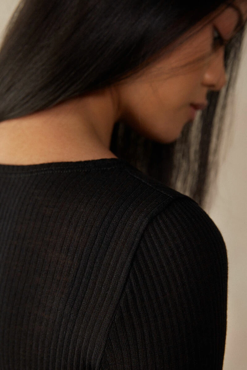 Wool And Silk Long-Sleeved Crew-Neck Max Top 5 Wool And Silk Long-Sleeved Crew-Neck Max Top - Image 3