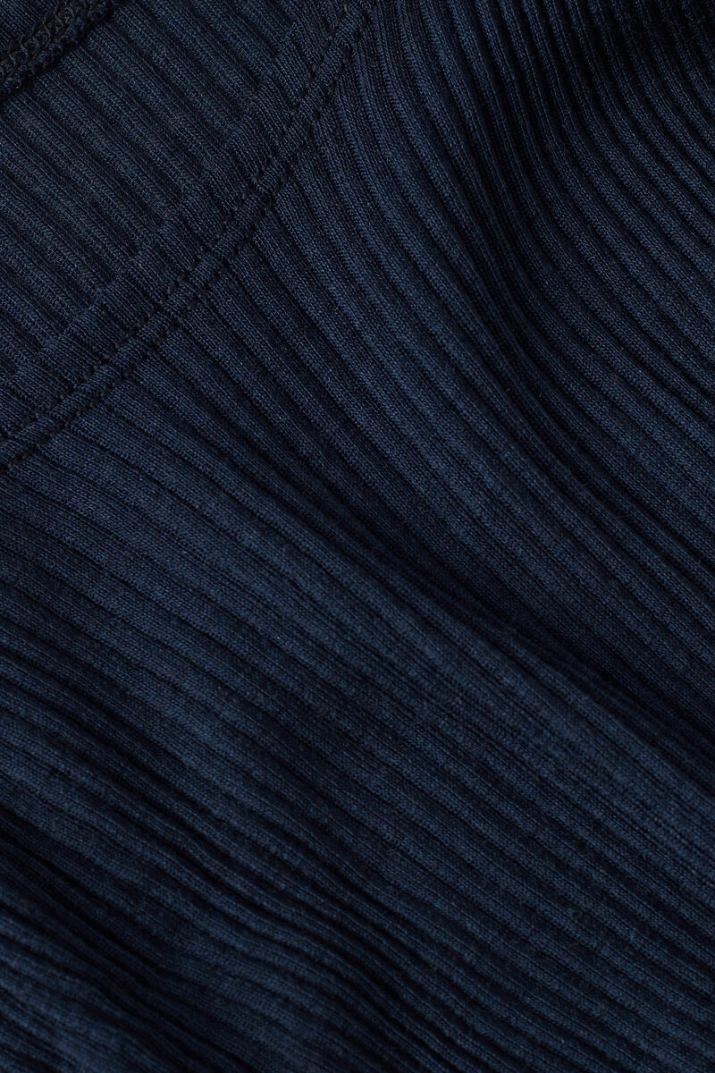 Wool And Silk Long-Sleeved Crew-Neck Max Top 8 Wool And Silk Long-Sleeved Crew-Neck Max Top - Image 6