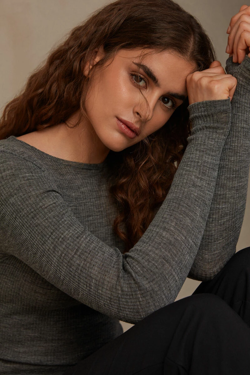 Wool And Silk Long-Sleeved Crew-Neck Max Top 4 Wool And Silk Long-Sleeved Crew-Neck Max Top - Image 2