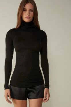 Long-sleeve High-Neck Tubular Top In Wool And Silk