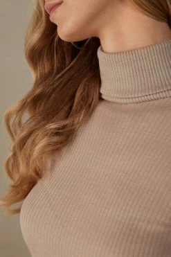 Long-sleeve High-Neck Tubular Top In Wool And Silk 10 Long-sleeve High-Neck Tubular Top In Wool And Silk -intimissimi shop CLD49T164J DT1W