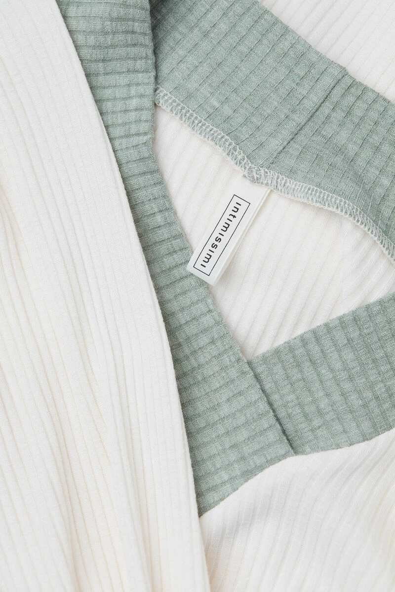 Lost In Fields V-neck Modal Top 9 Lost In Fields V-neck Modal Top - Image 7