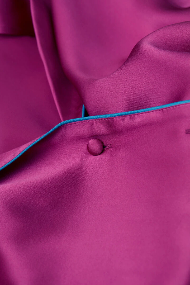 Short-Sleeved Satin Shirt With Contrasting Trim 9 Short-Sleeved Satin Shirt With Contrasting Trim - Image 7