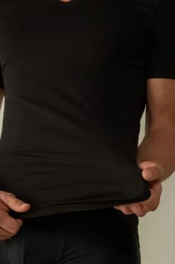 Stretch Supima® Cotton T-Shirt With V Neck 10 Stretch Supima® Cotton T-Shirt With V Neck -intimissimi shop CMU12B019 DT2W