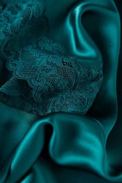 Silk Slip With Lace Insert Detail 13 Silk Slip With Lace Insert Detail -intimissimi shop LC71S14572 D1