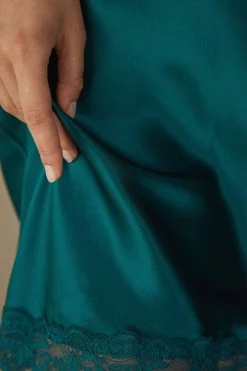 Silk Slip With Lace Insert Detail 10 Silk Slip With Lace Insert Detail -intimissimi shop LC71S14572 DT1W