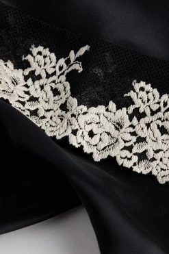 Pretty Flowers Silk Top With Spaghetti Straps 15 Pretty Flowers Silk Top With Spaghetti Straps -intimissimi shop LT1294A9887 D1