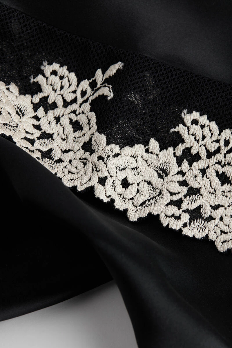 Pretty Flowers Silk Top With Spaghetti Straps 9 Pretty Flowers Silk Top With Spaghetti Straps - Image 7