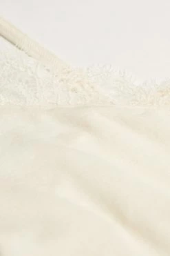 Ultralight Modal And Cashmere Camisole With Lace 15 Ultralight Modal And Cashmere Camisole With Lace -intimissimi shop LTD28Q231I D1