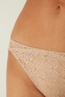 Low-Rise Lace Briefs 11 Low-Rise Lace Briefs -intimissimi shop SID96P044 DT1W